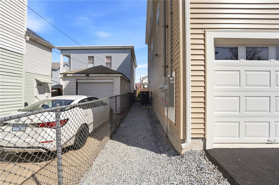 37 Webb Street Pawtucket, RI 02860 - Photo 5 of 50