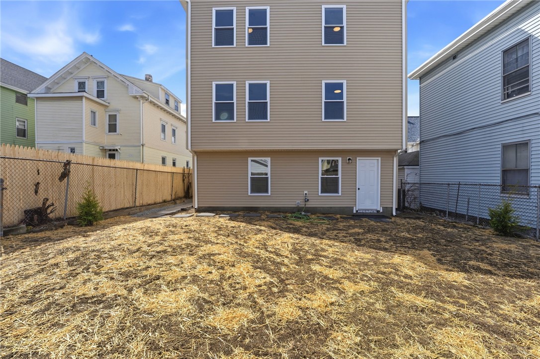 37 Webb Street Pawtucket, RI 02860 - Photo 9 of 50