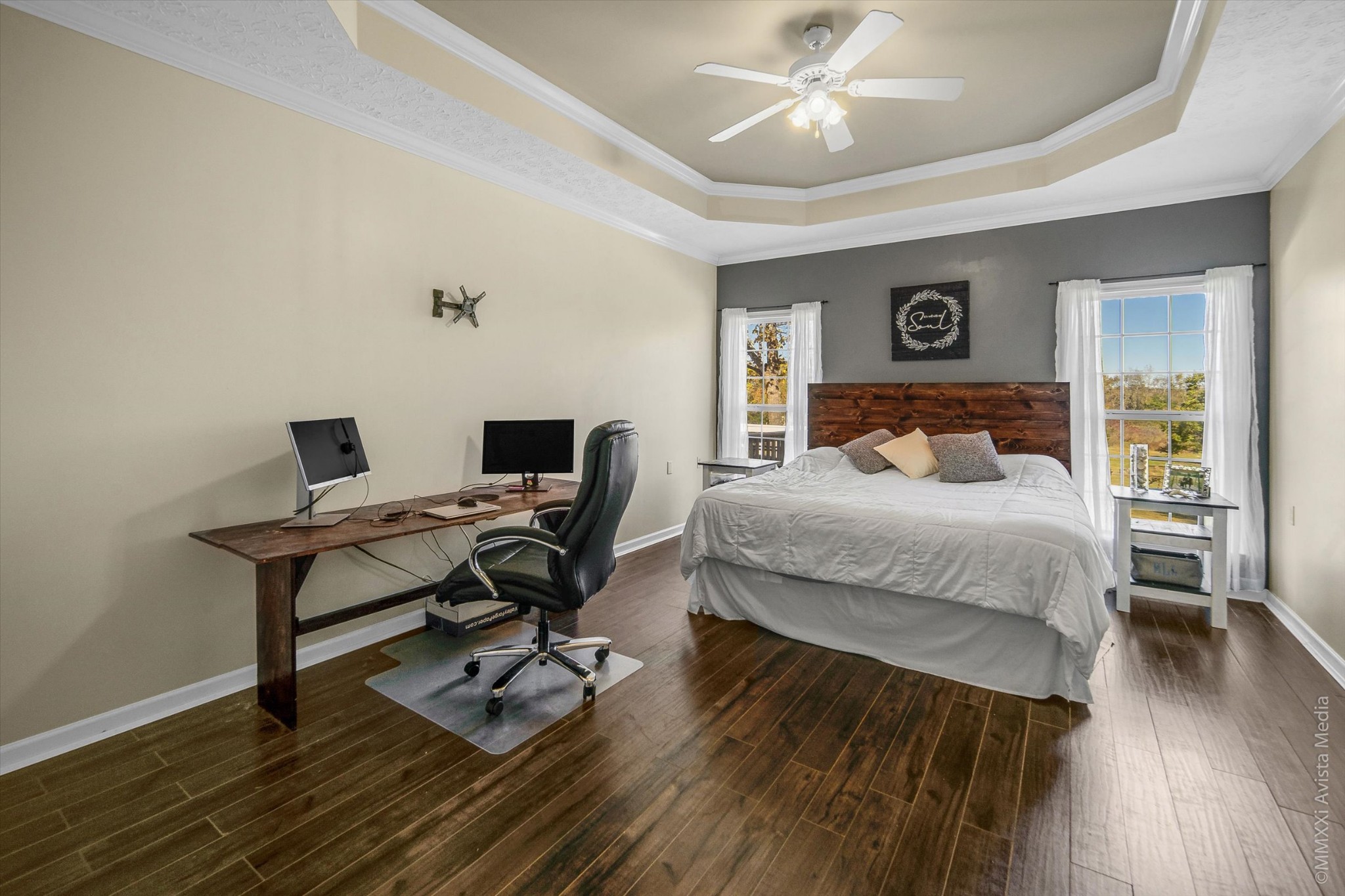 14908 Mt Pleasant Road Rockvale, TN 37153 - Photo 12 of 33 a bedroom with a bed and a desk