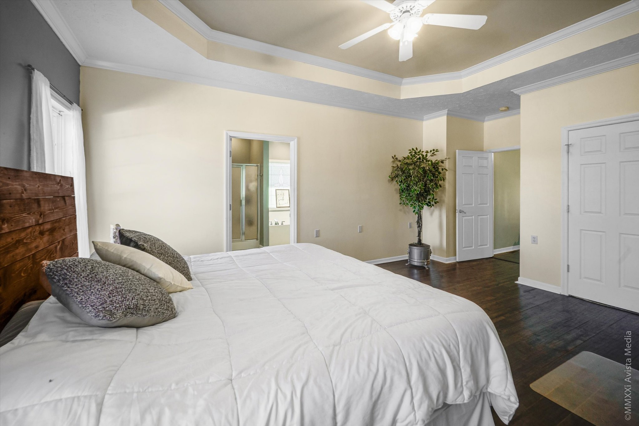 14908 Mt Pleasant Road Rockvale, TN 37153 - Photo 13 of 33 a bedroom with a bed and a chandelier