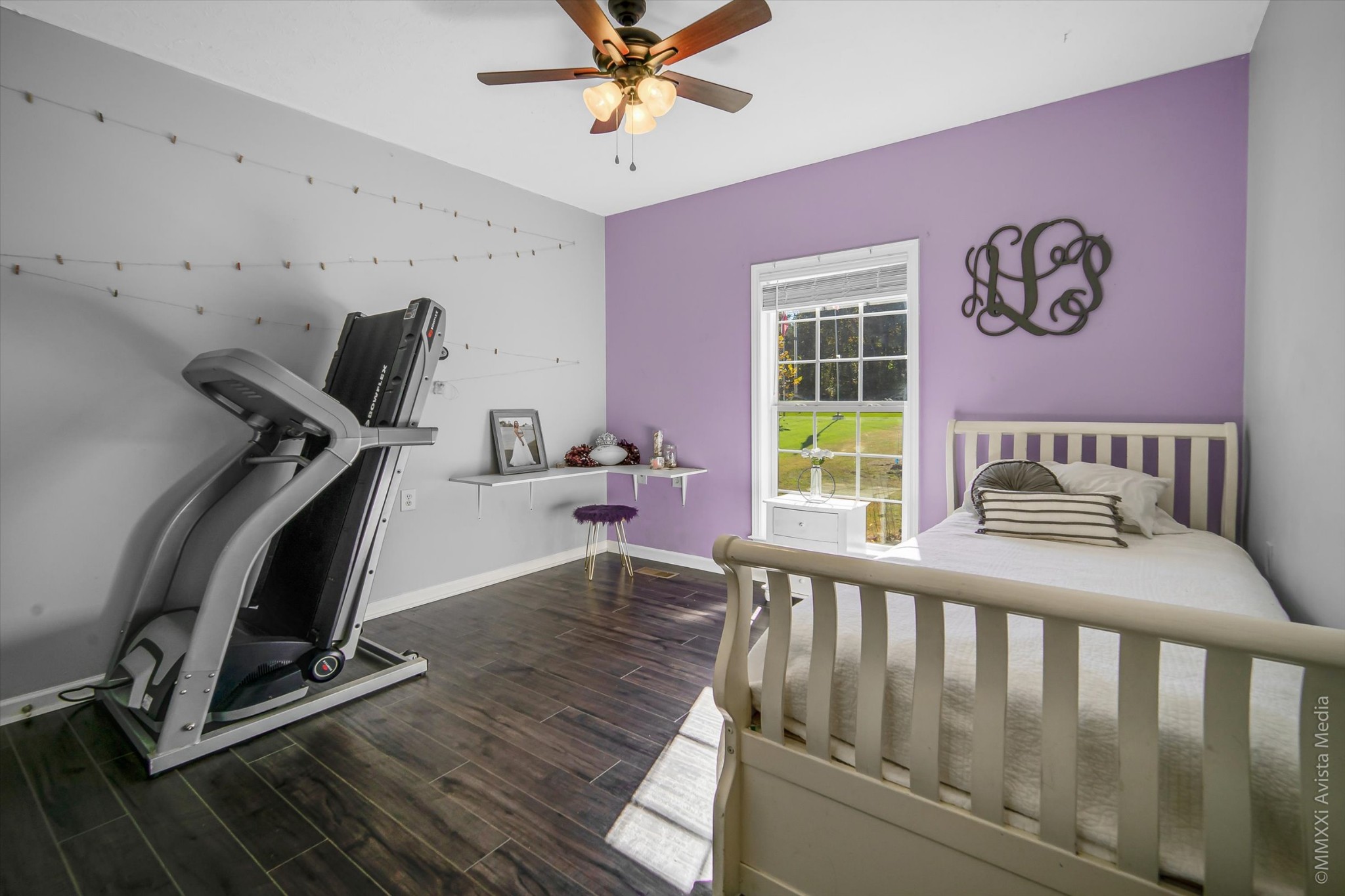 14908 Mt Pleasant Road Rockvale, TN 37153 - Photo 16 of 33 a bedroom with furniture and a window