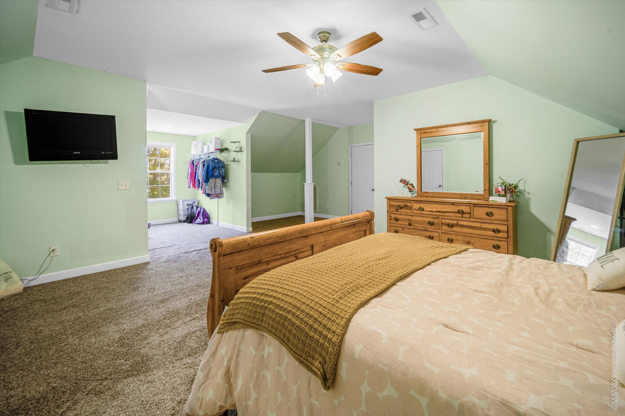 14908 Mt Pleasant Road Rockvale, TN 37153 - Photo 21 of 33 a bedroom with a bed and a flat screen tv