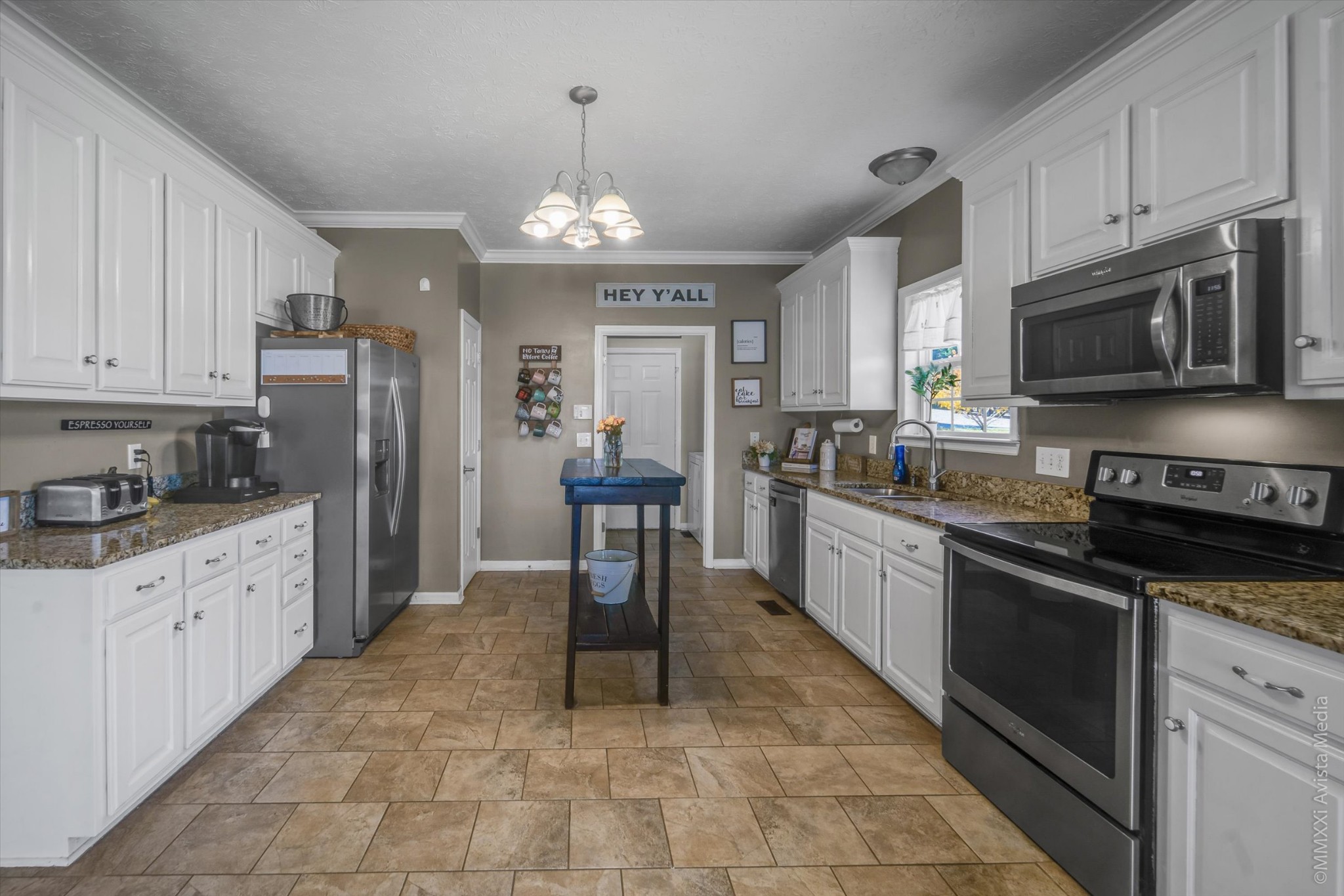 14908 Mt Pleasant Road Rockvale, TN 37153 - Photo 10 of 33 a large kitchen with cabinets
