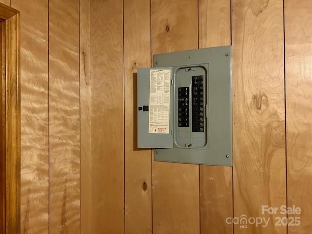 4595 Hartland Road Lenoir, NC 28645 - Photo 8 of 8 Gallery Image 8