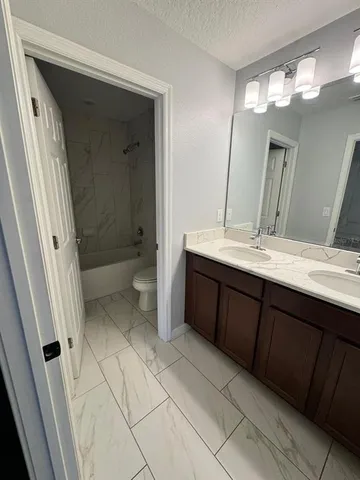 $2,850 | 420 Kestrel Drive, Groveland, FL 34736