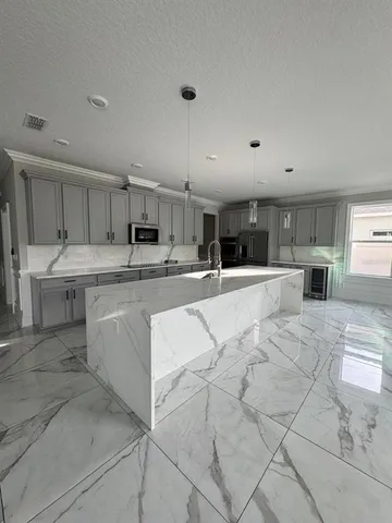 $2,850 | 420 Kestrel Drive, Groveland, FL 34736