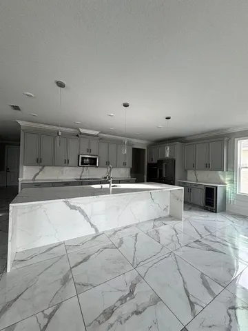 $2,850 | 420 Kestrel Drive, Groveland, FL 34736