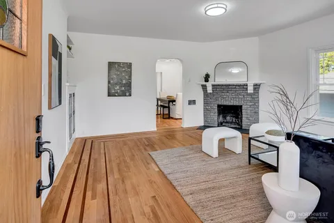 $949,000 | 3437 38th Avenue Southwest, Seattle, WA 98126