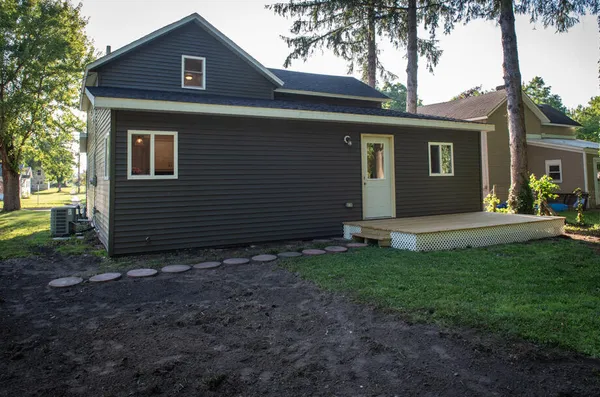 $235,000 | 1120 8th Street, Three Rivers, MI 49093