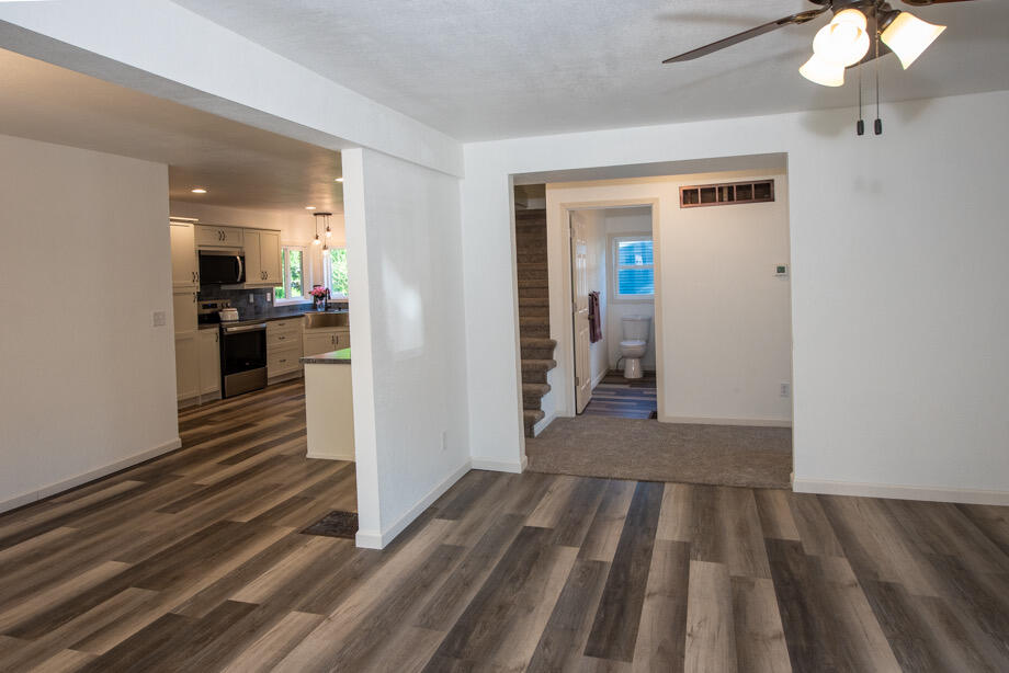 1120 8th Street Three Rivers, MI 49093 - Photo 5 of 20 IMG_6616