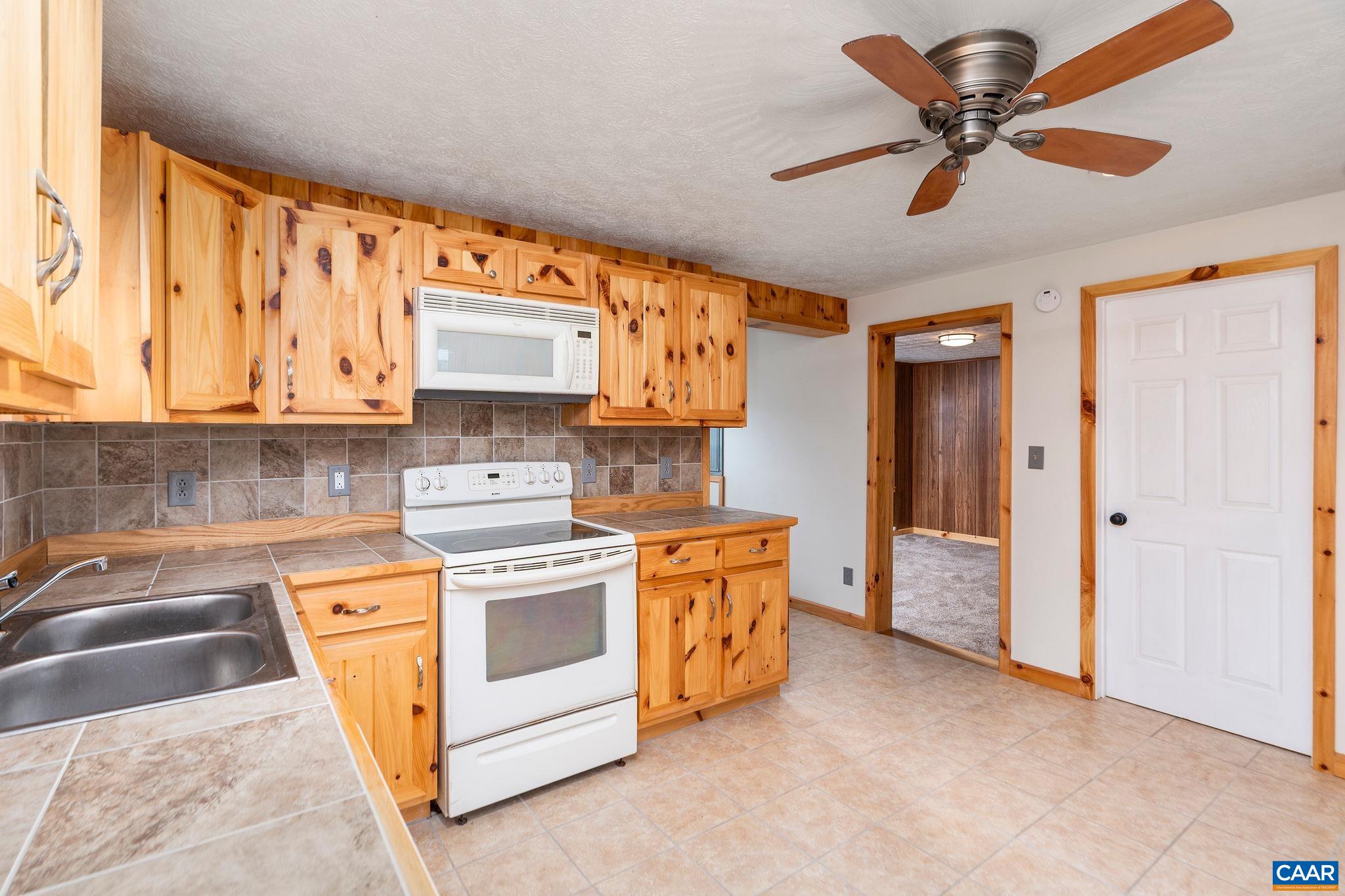 816 Newtown Road Elkton, VA 22827 - Photo 15 of 54 Gallery Image 15