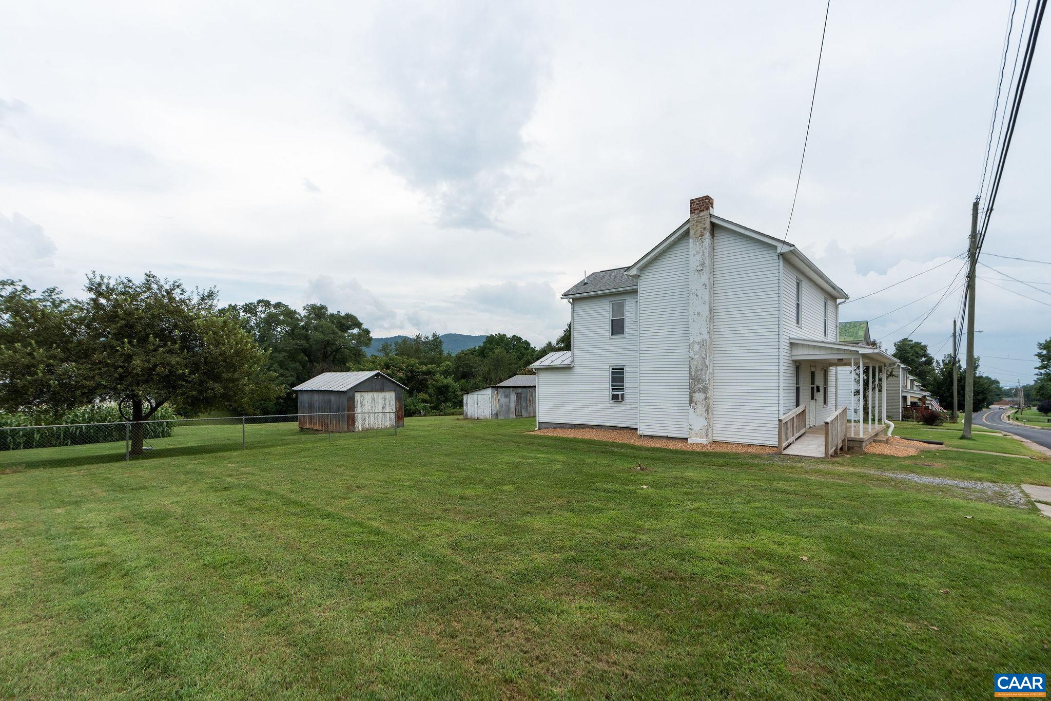 816 Newtown Road Elkton, VA 22827 - Photo 7 of 54 Gallery Image 7