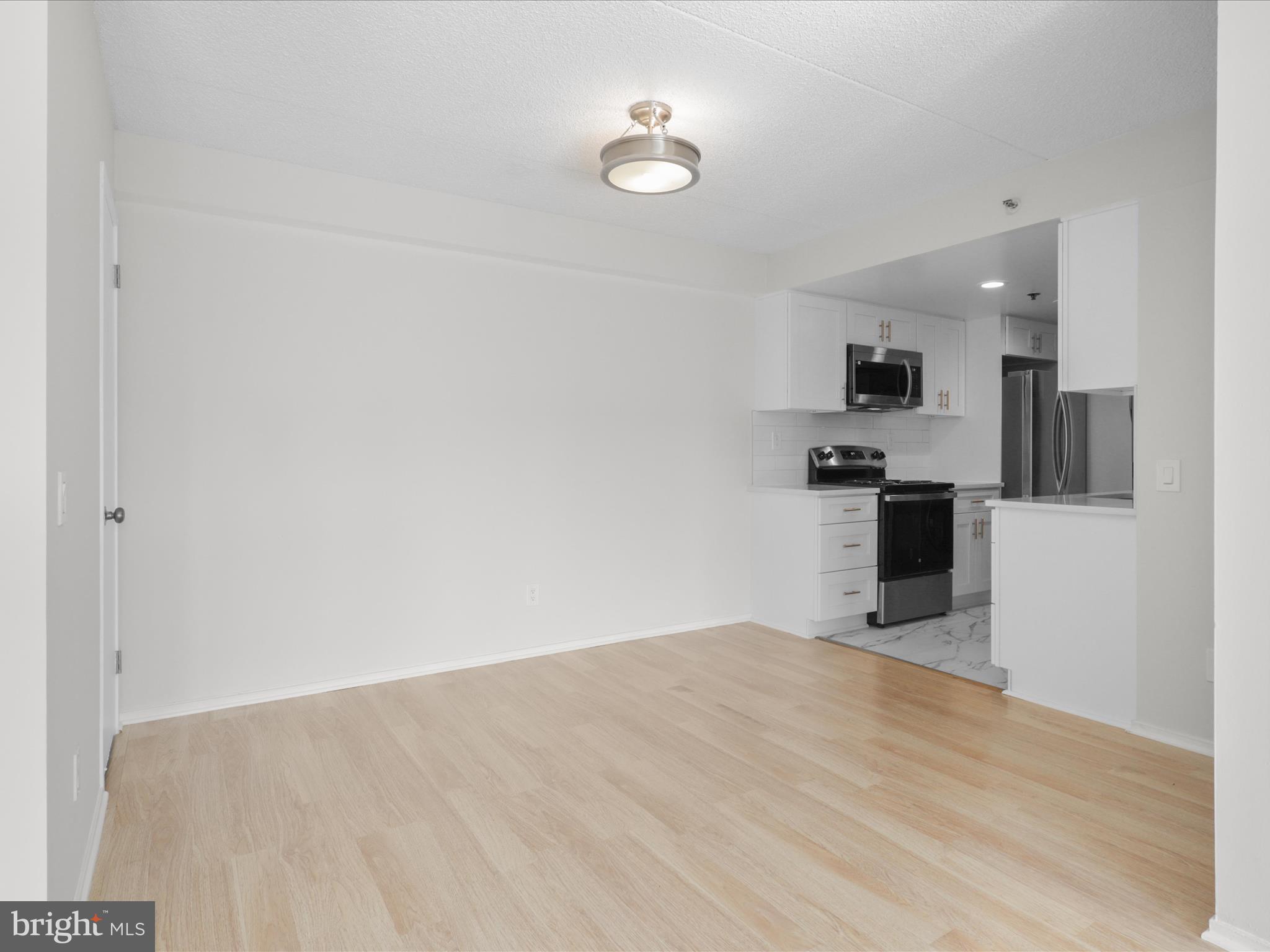 5911 Edsall Road, Unit 408 Alexandria, VA 22304 - Photo 12 of 29 Dining Area