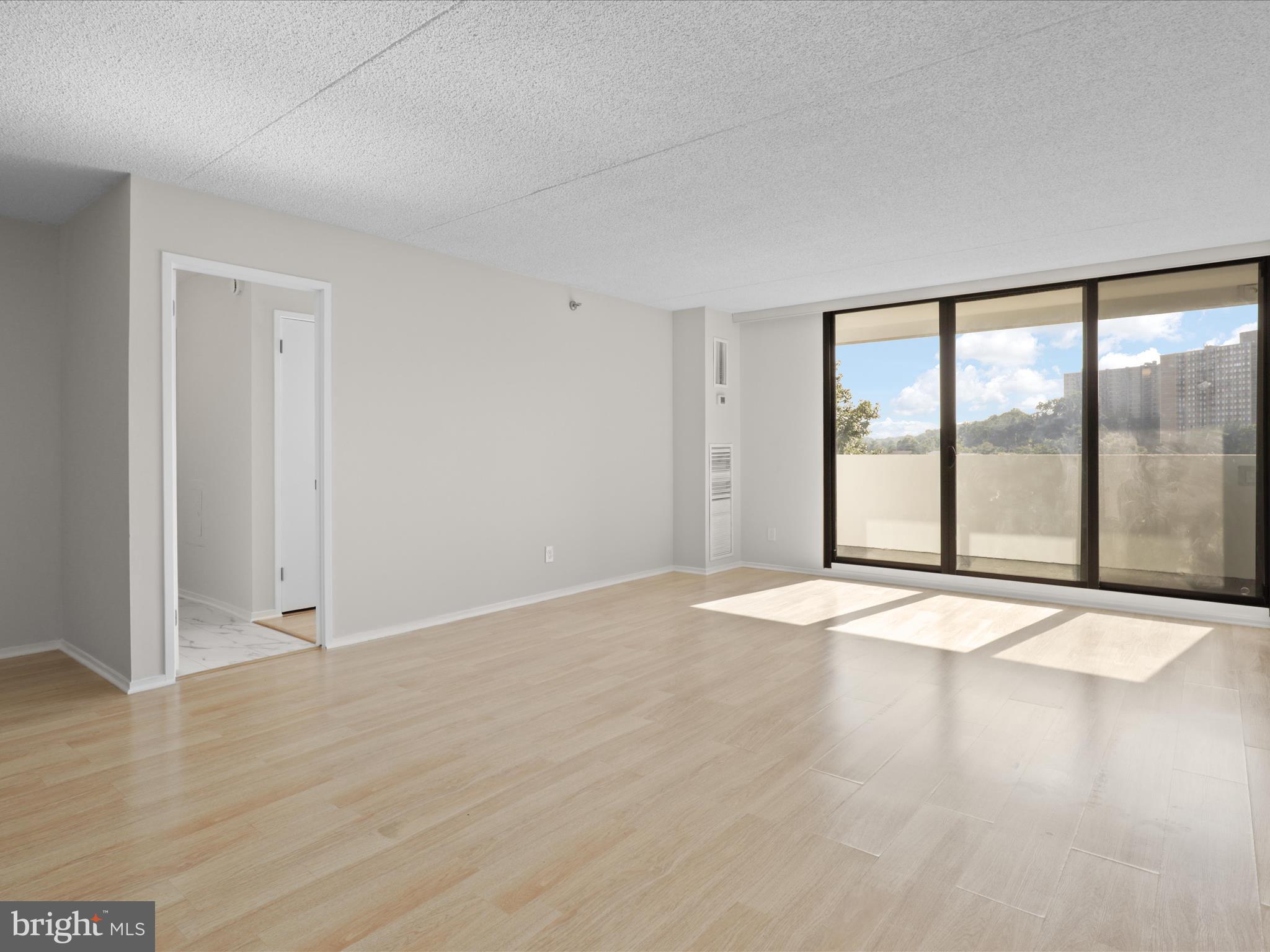 5911 Edsall Road, Unit 408 Alexandria, VA 22304 - Photo 9 of 29 Living Room
