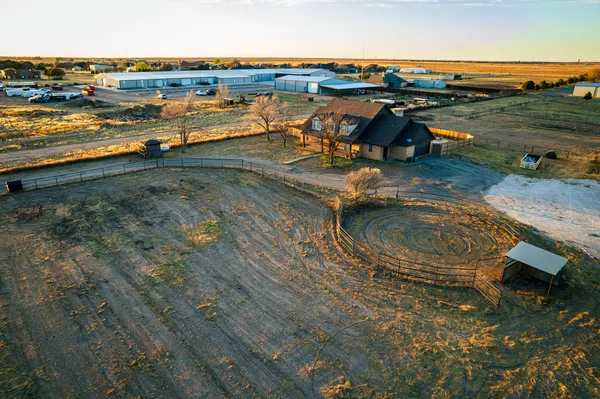 $799,950 | 5808 County Road 7620, Lubbock, TX 79424