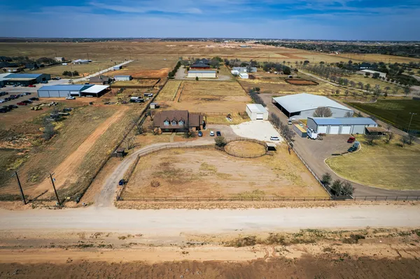 $799,950 | 5808 County Road 7620, Lubbock, TX 79424