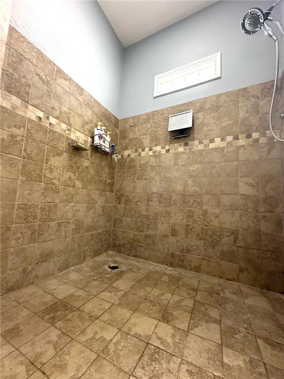 15517 Dyna Street Corpus Christi, TX 78418 - Photo 15 of 16 a bathroom with a shower