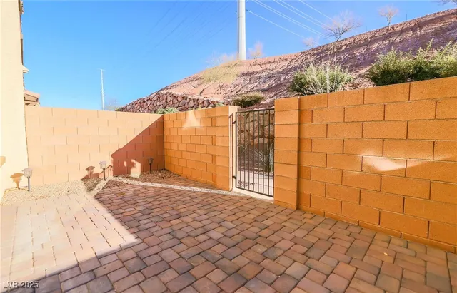 $1,995 | 1525 Spiced Wine Avenue, Unit 18105, Henderson, NV 89074