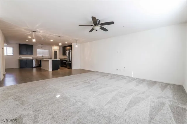 $1,995 | 1525 Spiced Wine Avenue, Unit 18105, Henderson, NV 89074