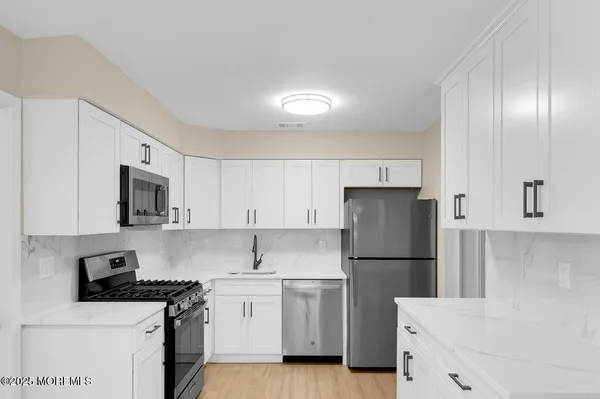 $3,450 | 4 Cooper Court, Freehold, NJ 07728