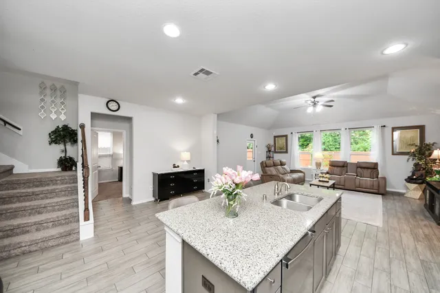 $385,000 | 5206 Wyatt James Lane, Brookshire, TX 77423