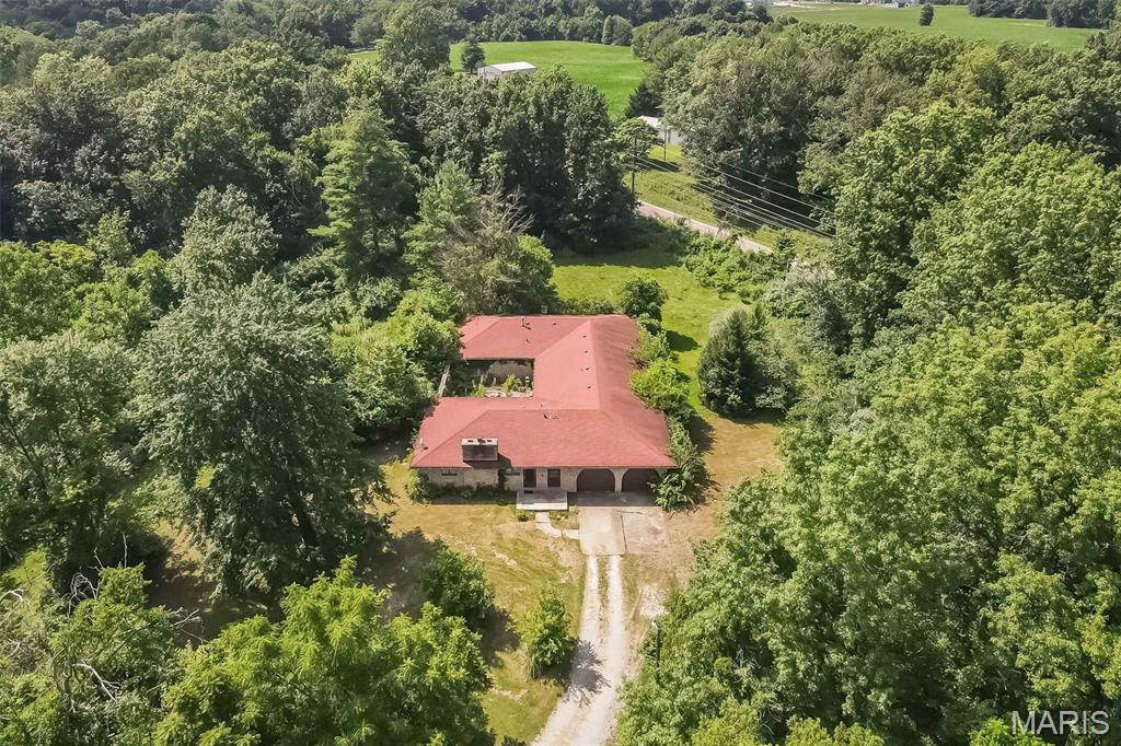8734 Goshen Road Edwardsville, IL 62025 - Photo 2 of 6