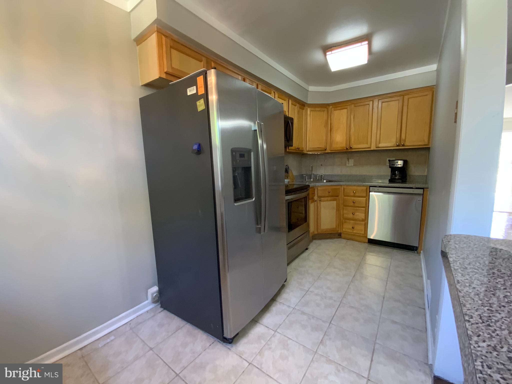 6323 Foxhill Road Philadelphia, PA 19120 - Photo 5 of 18 Gallery Image 5