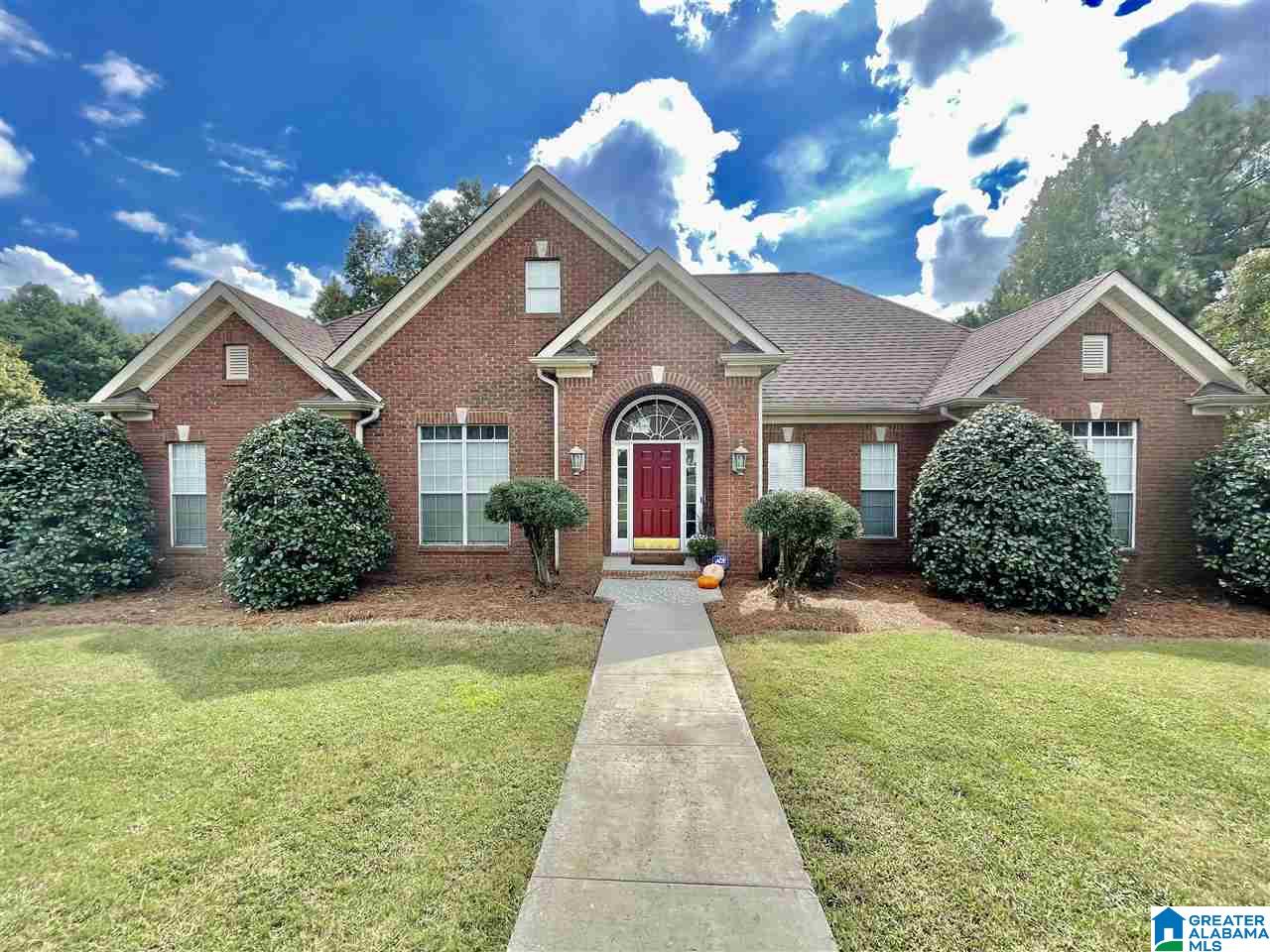 109 Buckskin Trace Alabaster, AL 35007 - Photo 1 of 42