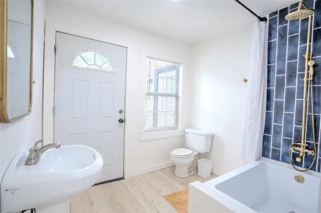 $279,900 | 901 North Morris Street, Gainesville, TX 76240