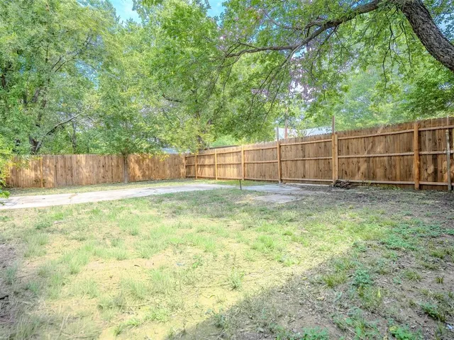 $279,900 | 901 North Morris Street, Gainesville, TX 76240
