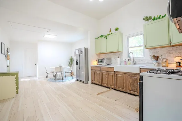 $279,900 | 901 North Morris Street, Gainesville, TX 76240