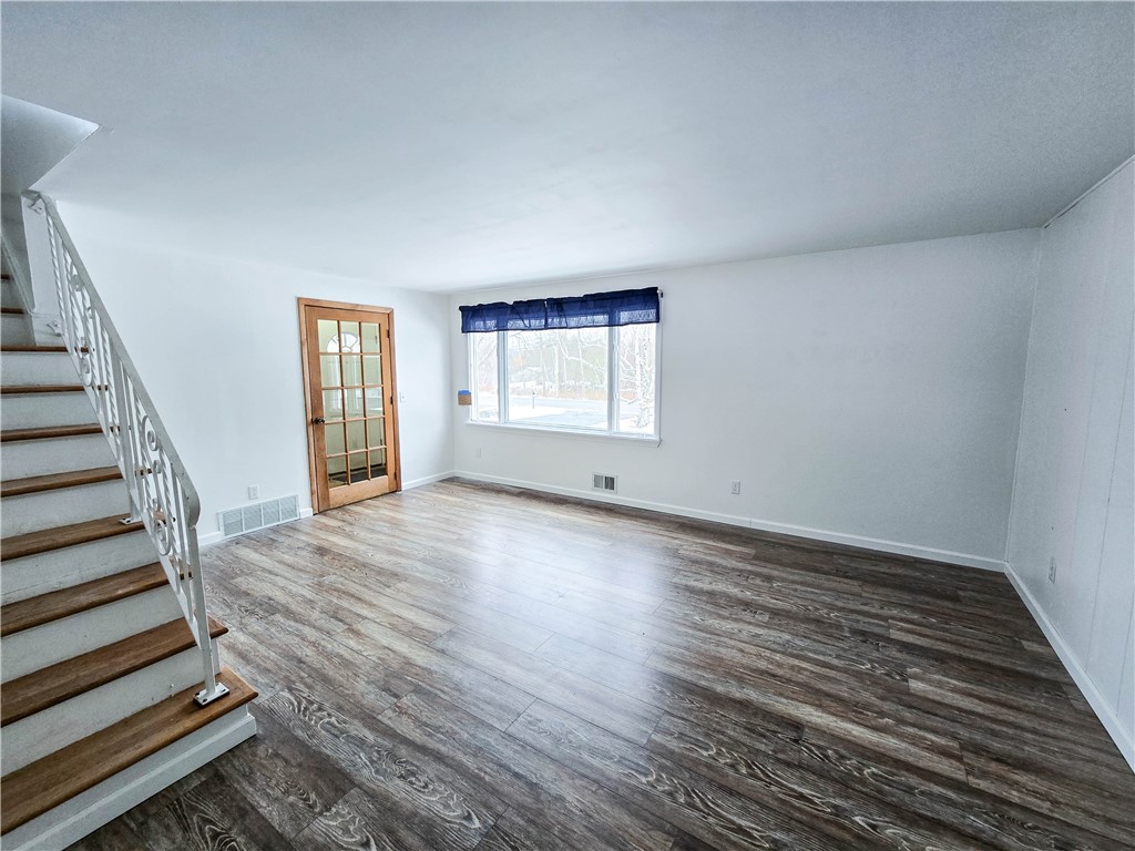 512 Bromley Road Riga, NY 14428 - Photo 4 of 14