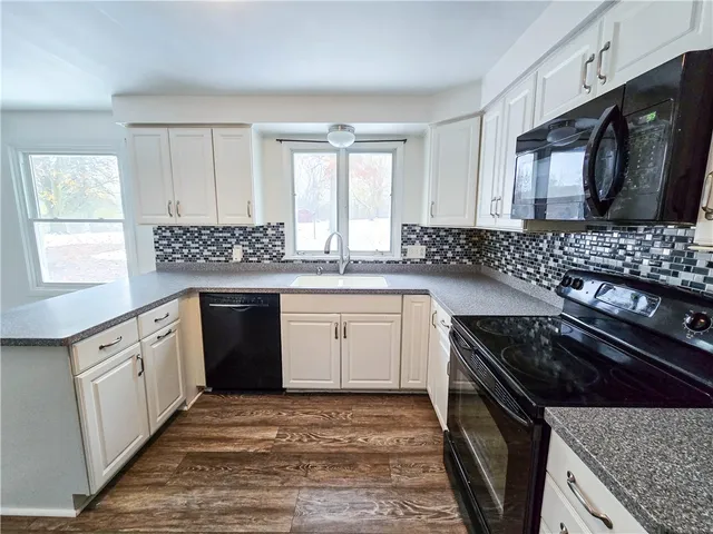 $1,800 | 512 Bromley Road, Riga, NY 14428