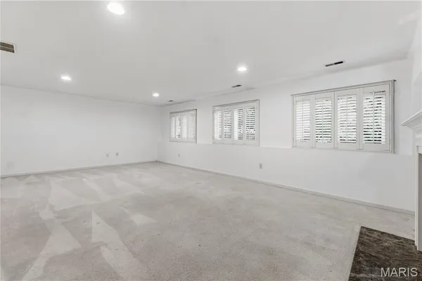 $449,900 | 5604 Hillcamp Court, St. Louis, MO 63128