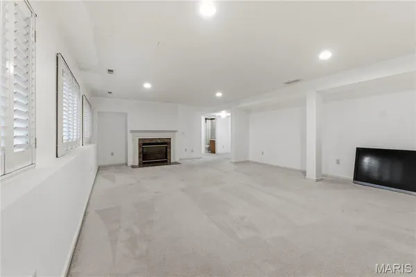 $449,900 | 5604 Hillcamp Court, St. Louis, MO 63128