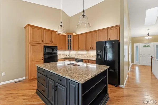 $449,900 | 5604 Hillcamp Court, St. Louis, MO 63128
