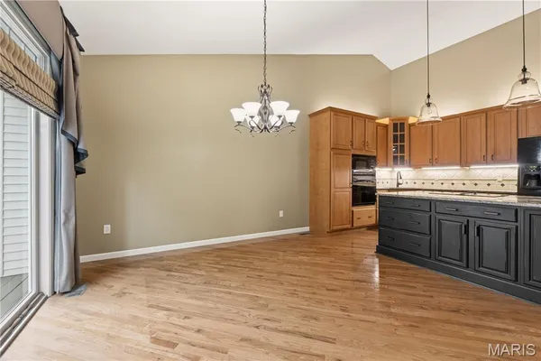 $449,900 | 5604 Hillcamp Court, St. Louis, MO 63128