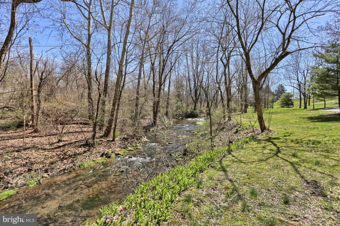 43 North Cornwall Road Lebanon, PA 17042 - Photo 9 of 49 Gallery Image 9