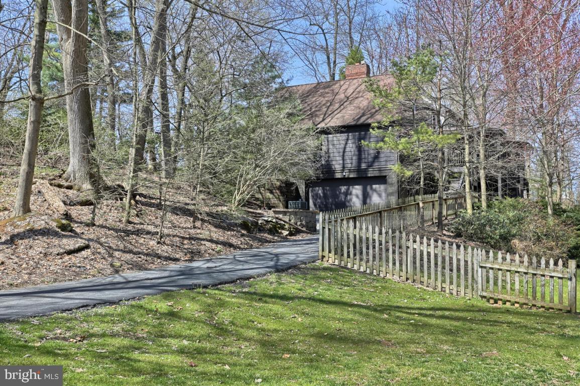 43 North Cornwall Road Lebanon, PA 17042 - Photo 10 of 49 Gallery Image 10