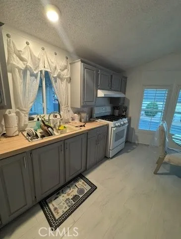 1010 Terrace Road, Unit 52 San Bernardino, CA 92415 - Photo 5 of 8