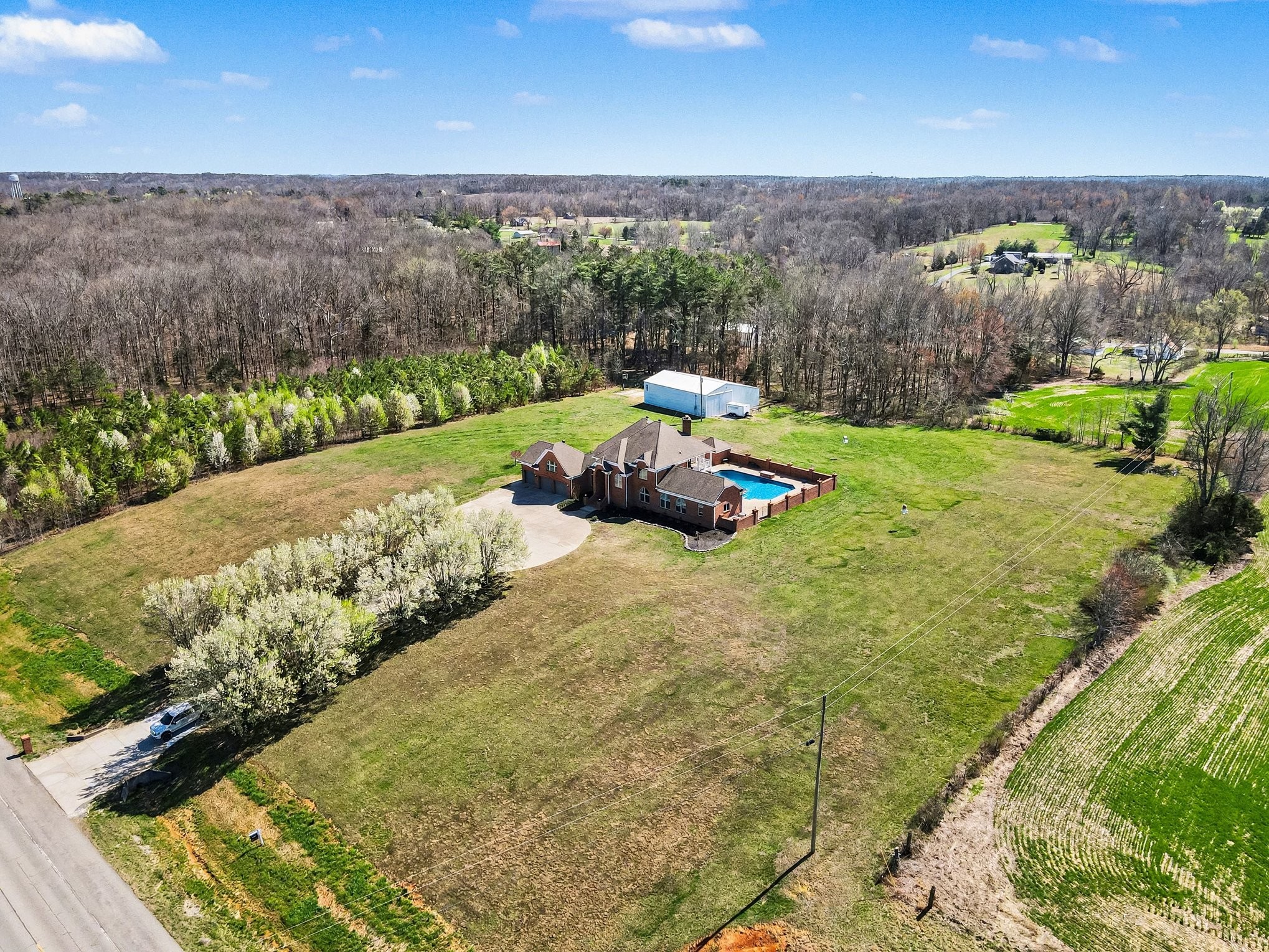 2844 State Rte 52 Bethpage, TN 37022 - Photo 5 of 67