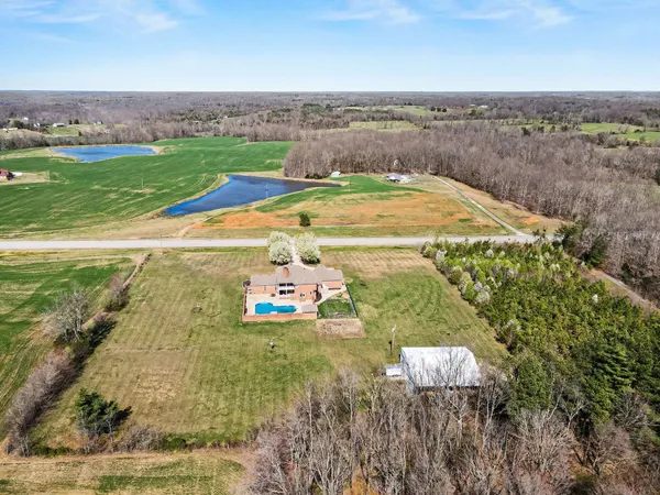 $1,100,000 | 2844 State Rte 52, Bethpage, TN 37022