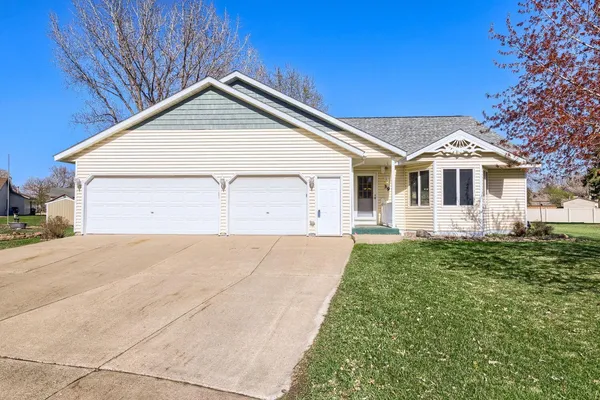 $460,000 | 39 Jefferson Court, Hastings, MN 55033