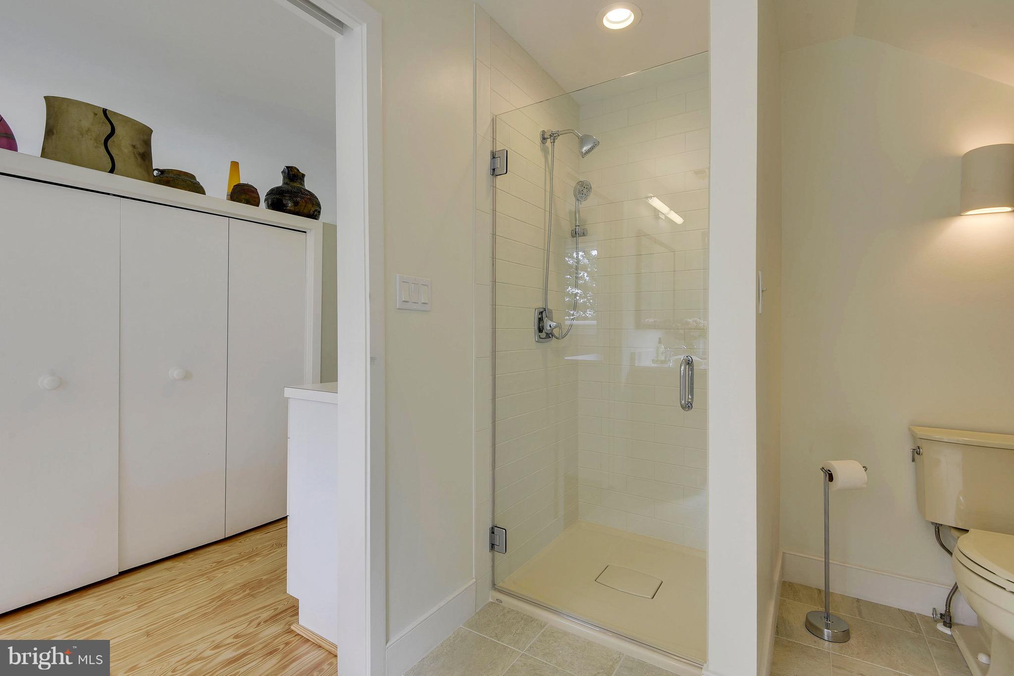 1101 Steamboat Road Shady Side, MD 20764 - Photo 15 of 34 Bath (Master)