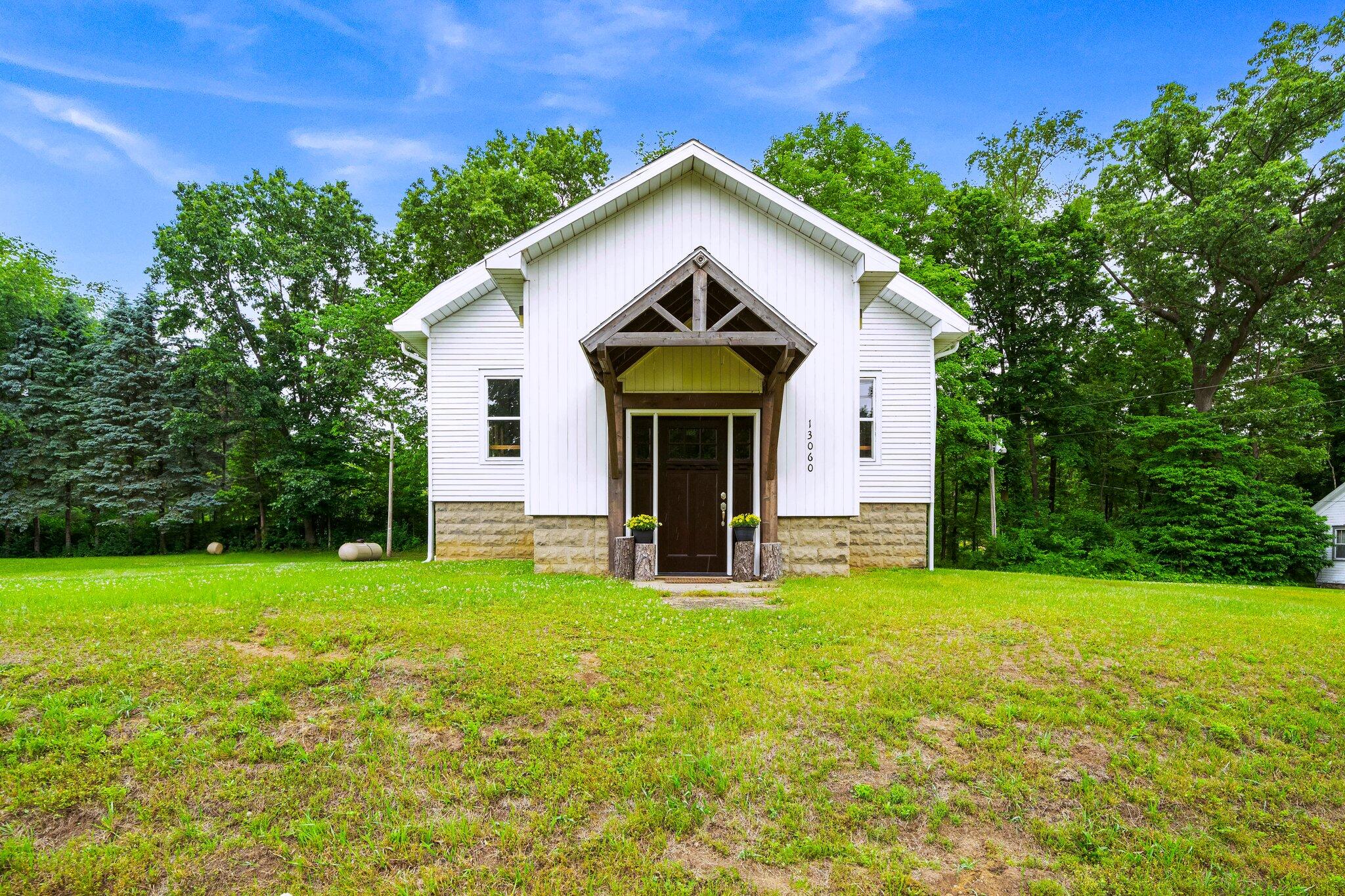 13060 Broadway Road Three Rivers, MI 49093 - Photo 4 of 43 13060 Broadway Road-35