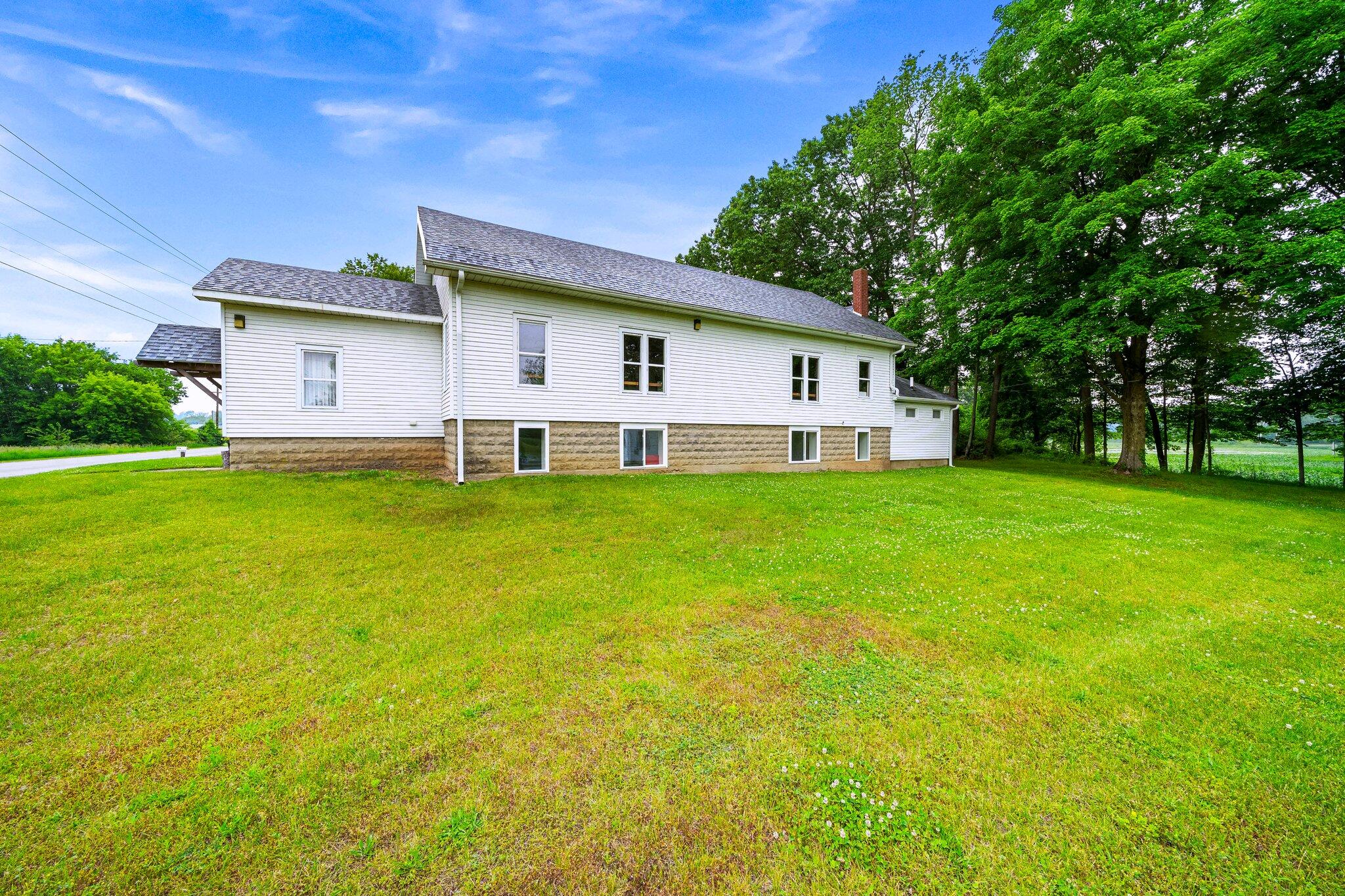 13060 Broadway Road Three Rivers, MI 49093 - Photo 5 of 43 13060 Broadway Road-37