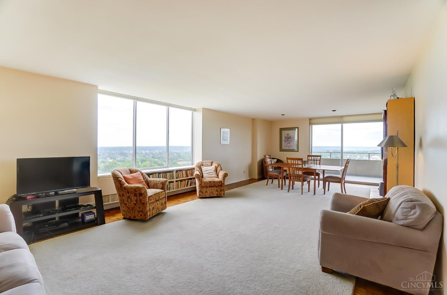 2324 Madison Road, Unit 1907 Cincinnati, OH 45208 - Photo 11 of 35 Gallery Image 11