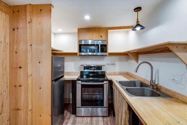 $785,000 | 4350 Cazadero Highway, Cazadero, CA 95421