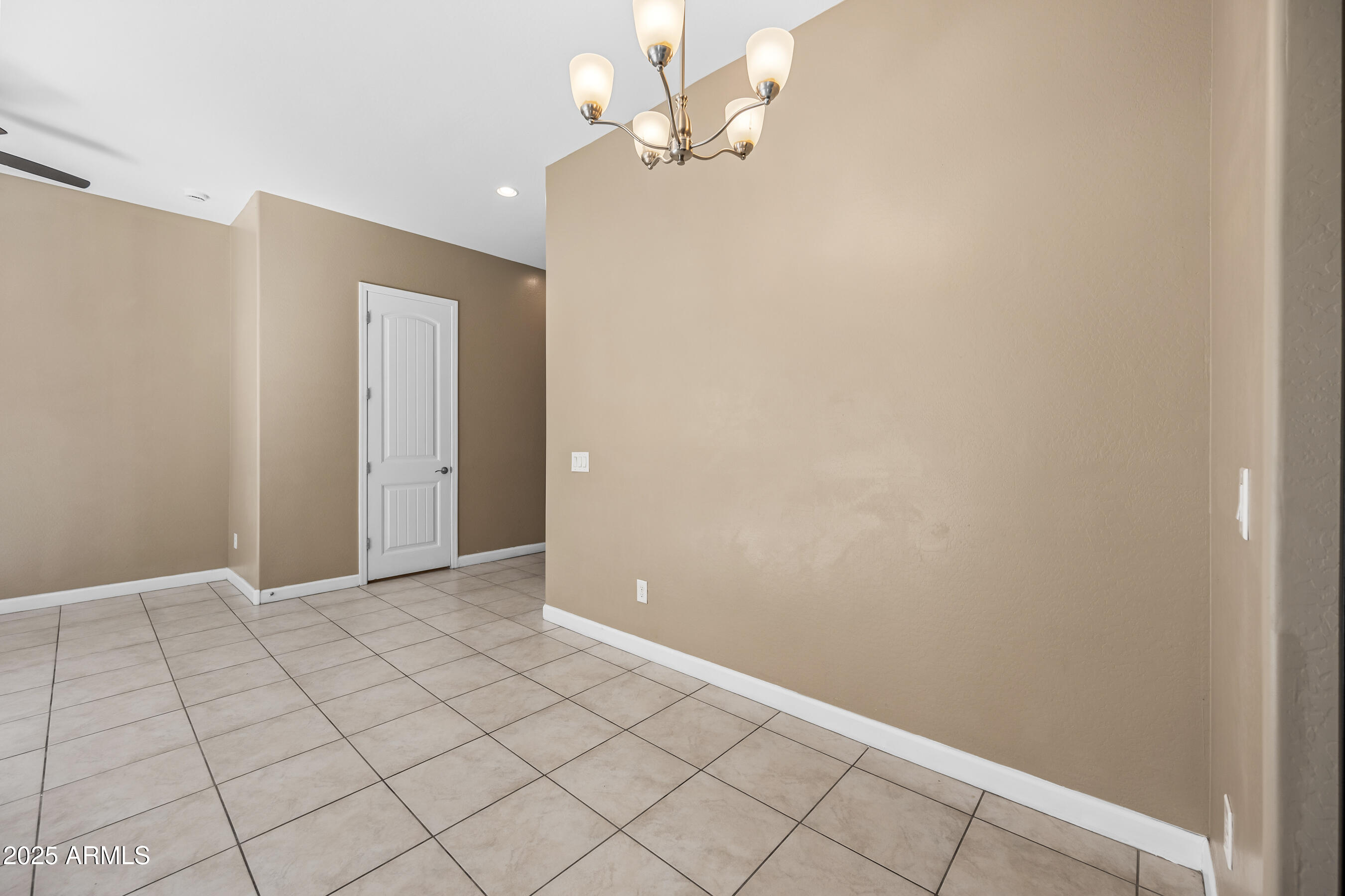 1367 South Country Club Drive, Unit 1131 Mesa, AZ 85210 - Photo 12 of 30 a view of an empty room