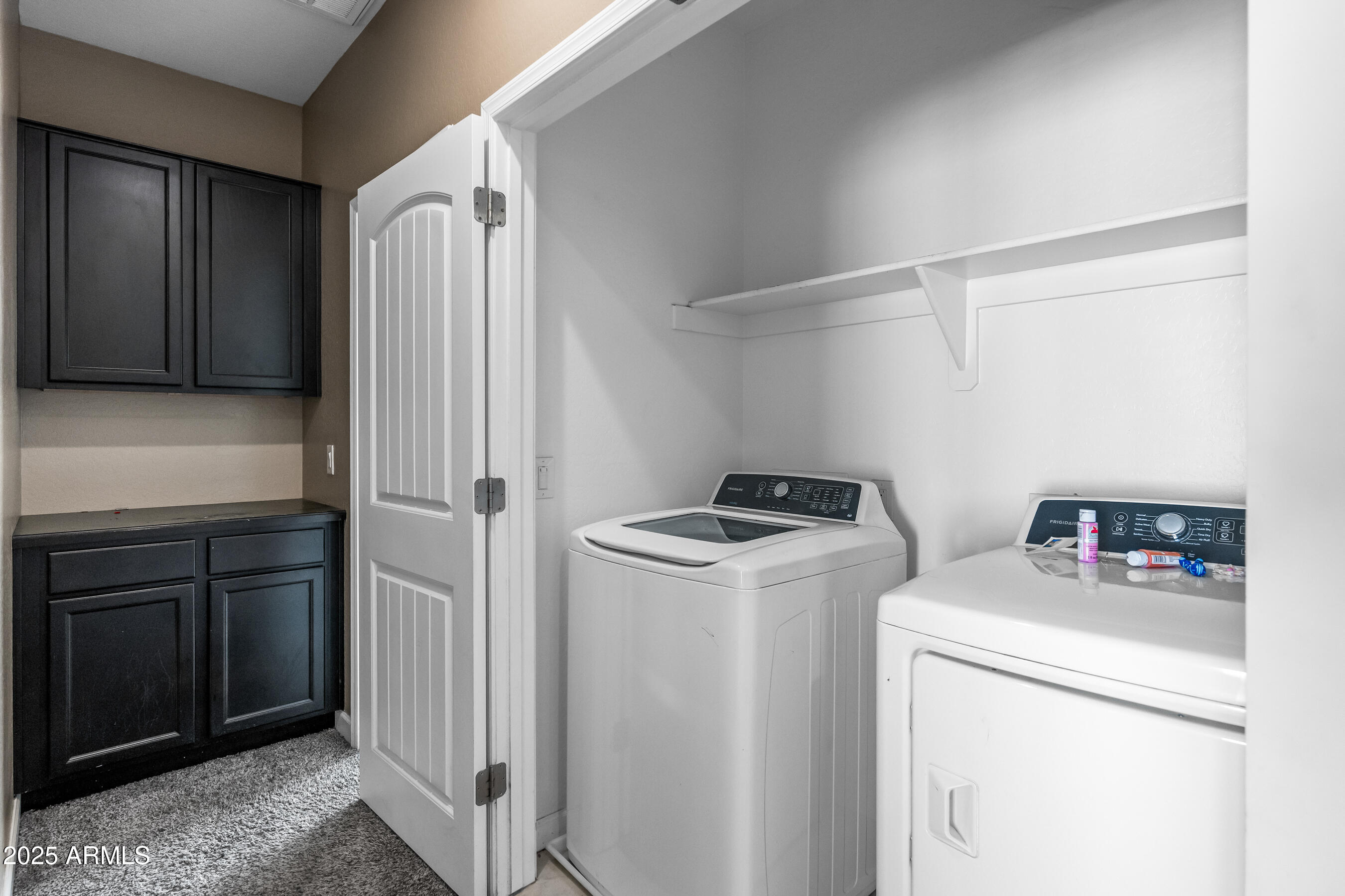 1367 South Country Club Drive, Unit 1131 Mesa, AZ 85210 - Photo 28 of 30 a utility room with dryer and washer